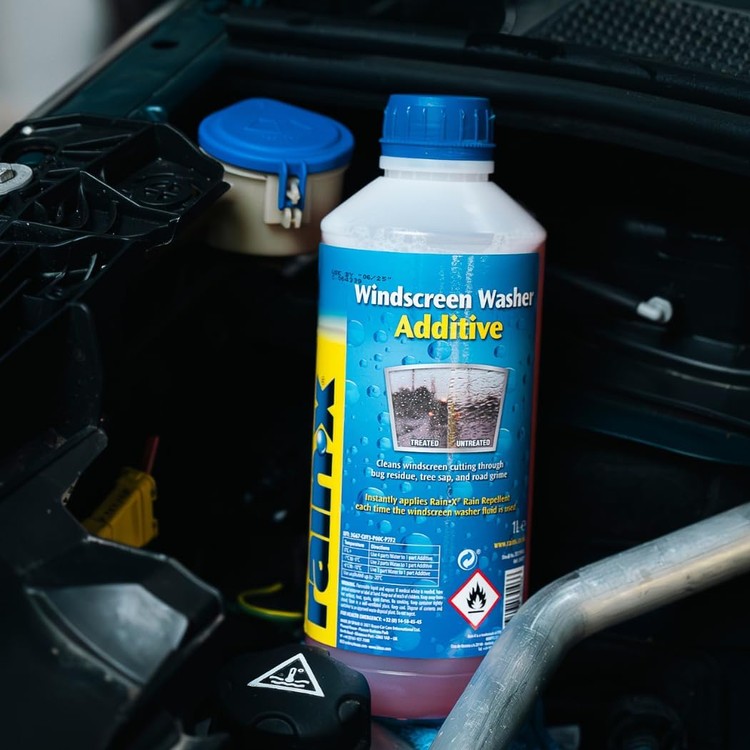 rain-x-windscreen-washer-additive-streak-free-cleaning-rain-repellency-screenwash-removes-bugs-sap-road-grime-enhances-visibility-driving-comfort-500m-02-lbu