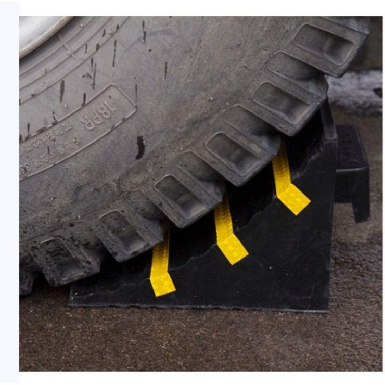 bimiti-wheel-chocks-2-pack-25x-16x-19cm-rubber-tyre-saver-brake-stoppers-heavy-duty-car-vehicle-wedge-with-handles-and-yellow-strips-caravan-chock-blo-08-xaz
