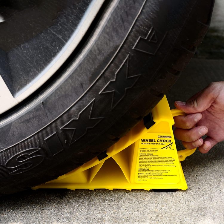 leadstand-car-wheel-chocks-non-slip-base-rvtraileryellow-plastic-wheel-chockssuitable-for-most-tyre-sizes2-pack-06-rkp