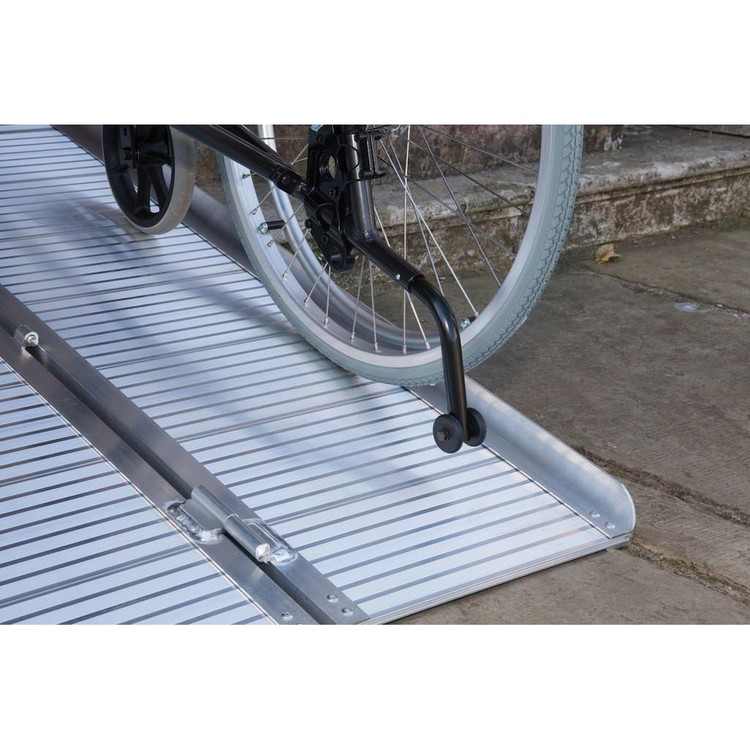 the-ramp-people-wheelchair-ramp-2ft-8ft-8ft244cm-folding-wheelchair-ramp-mobility-scooter-ramp-8-244cm-05-xbb